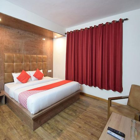 Hotel Rising Star Manāli Екстериор снимка